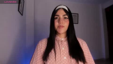 carla_jones online show from 12, 9, 2025