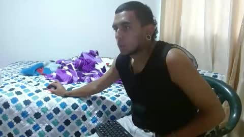 Snapshot of carlandelli1 chatting on 13, 11, 2025 carlandelli1 online show from 13, 11, 2025