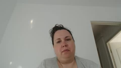 Carlaruth online show from 9, 6, 2026