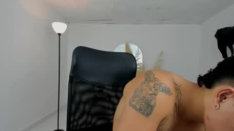 Snapshot of carlitosex09 chatting on 26, 2, 2026 master online show from 26, 2, 2026