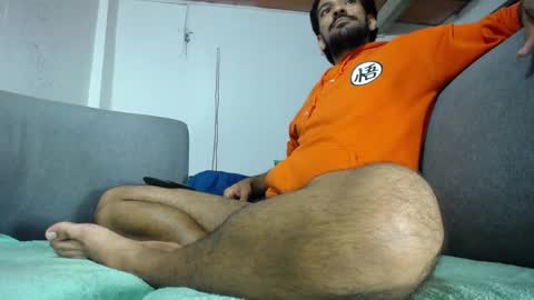 Snapshot of carlo_yates27 chatting on 18, 9, 2025 carlo yates  thx for help me to reach 100 thumps up online show from 18, 9, 2025