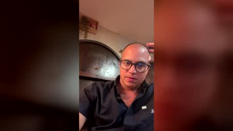 Snapshot of carlobukowski26 chatting on 30, 6, 2026 carlobukowski26 online show from 30, 6, 2026