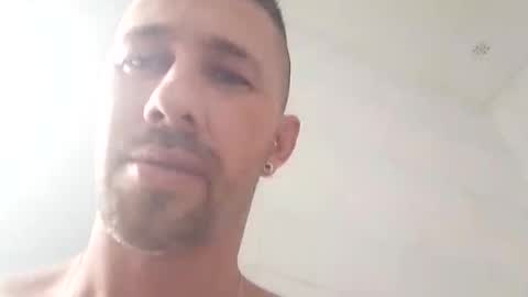 Snapshot of carloscadiz11 chatting on 4, 10, 2025 carloscadiz11 online show from 4, 10, 2025