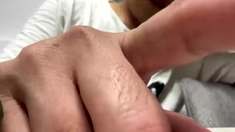 Snapshot of carlosmiguelxl chatting on 28, 2, 2025 CarloMalubagoXL online show from 28, 2, 2025