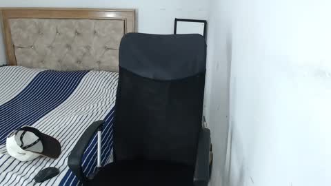 Snapshot of carlossmi01 chatting on 13, 9, 2025 carlossmi01 online show from 13, 9, 2025