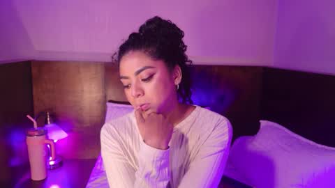 Snapshot of carly_monroe_ chatting on 16, 10, 2025 Carly Monroe  online show from 16, 10, 2025