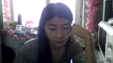 CarlyJoy online show from 26, 11, 2025