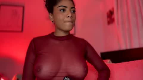 Littlecarly  online show from 9, 3, 2025