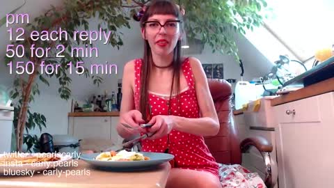 Snapshot of carlypearls chatting on 9, 2, 2025 Carly Pearls online show from 9, 2, 2025