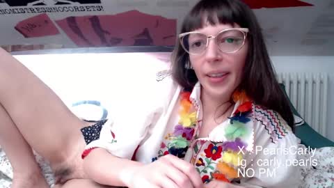 Snapshot of carlypearls chatting on 13, 4, 2026 Carly Pearls online show from 13, 4, 2026