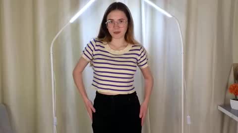 Snapshot of carmellalazo chatting on 20, 12, 2025 Abigail online show from 20, 12, 2025