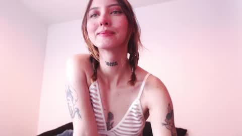carmennrusso online show from 13, 2, 2025