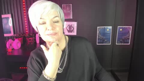 Snapshot of carmensoft chatting on 4, 1, 2025 Carmen online show from 4, 1, 2025