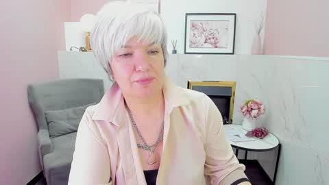 Snapshot of carmensoft chatting on 8, 1, 2025 Carmen online show from 8, 1, 2025