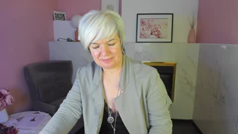 Snapshot of carmensoft chatting on 6, 2, 2025 Carmen online show from 6, 2, 2025