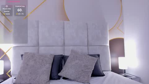 caro_giraldo_ online show from 9, 2, 2026