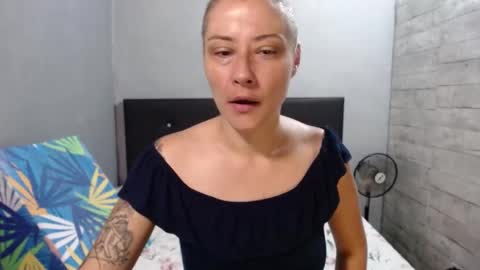 Caro milf  online show from 11, 9, 2025