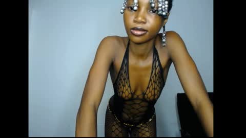 caroline online show from 16, 5, 2026