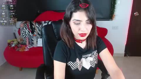 Snapshot of carolaine69_ chatting on 2, 1, 2025 Caroline online show from 2, 1, 2025