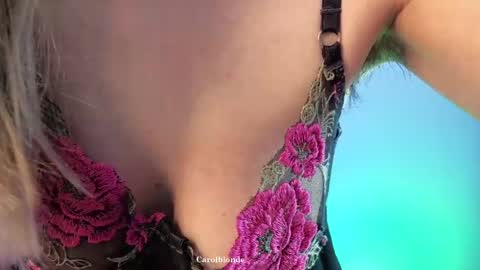 Snapshot of carolblonde chatting on 24, 5, 2026 Char online show from 24, 5, 2026
