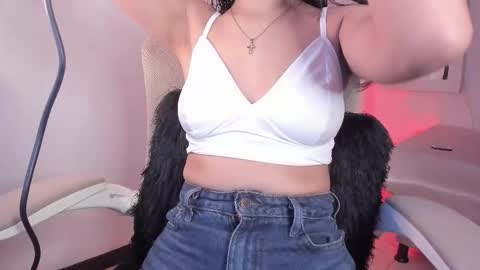 Caroline online show from 5, 10, 2025