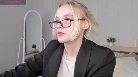 Carol online show from 23, 9, 2025