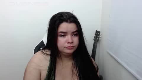 Snapshot of carolina_lee12 chatting on 21, 10, 2025 carolina online show from 21, 10, 2025