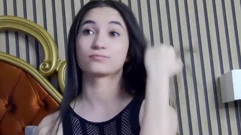 Snapshot of carolinahart chatting on 22, 4, 2026 carolinahart online show from 22, 4, 2026