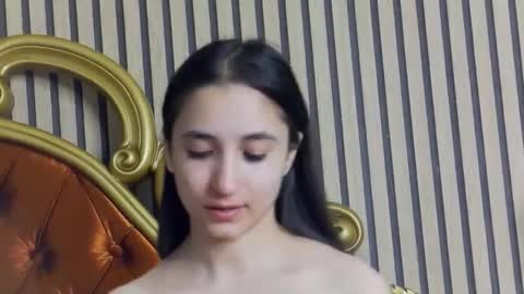 Snapshot of carolinahart chatting on 7, 5, 2026 carolinahart online show from 7, 5, 2026