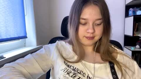 carolindueno online show from 25, 3, 2026