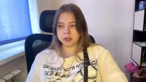 carolindueno online show from 31, 3, 2026