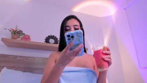 CARO  online show from 25, 1, 2025