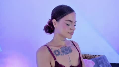 Snapshot of caroline_clark420 chatting on 26, 5, 2026 Caroline Clark online show from 26, 5, 2026
