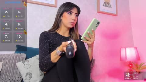  Caroline  online show from 18, 1, 2025
