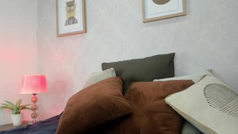  Caroline  online show from 6, 10, 2025