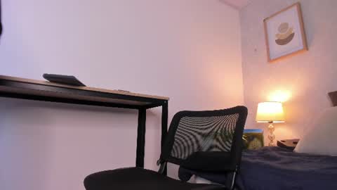  Caroline  online show from 15, 6, 2026