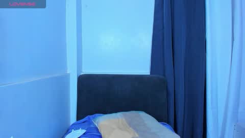 caroline_east online show from 3, 11, 2025