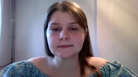 Caroline online show from 3, 2, 2025