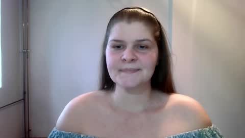Caroline online show from 12, 2, 2025