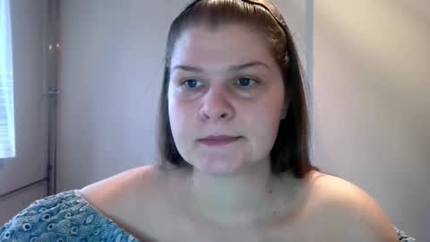 Caroline online show from 24, 2, 2025
