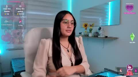 caroline_rodriguez_9 online show from 30, 4, 2026