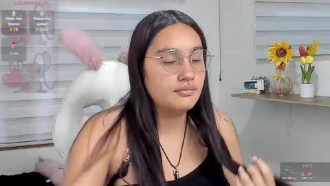 caroline_rodriguez_9 online show from 9, 5, 2026
