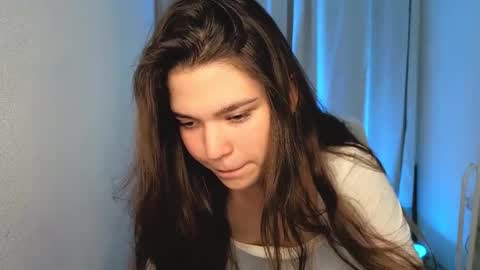 Snapshot of carolinebenks chatting on 26, 9, 2025 Caroline online show from 26, 9, 2025