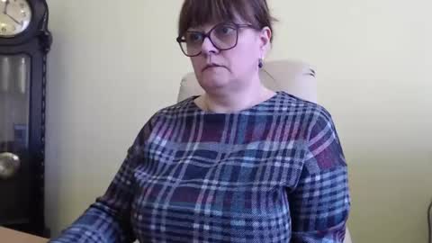 Snapshot of carolinedream_ chatting on 4, 2, 2025 CarolineDream  online show from 4, 2, 2025