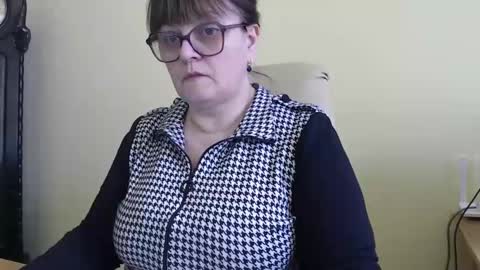 Snapshot of carolinedream_ chatting on 7, 2, 2025 CarolineDream  online show from 7, 2, 2025