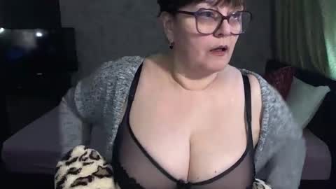 Snapshot of carolinedream_ chatting on 9, 2, 2025 CarolineDream  online show from 9, 2, 2025