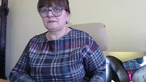 Snapshot of carolinedream_ chatting on 14, 2, 2025 CarolineDream  online show from 14, 2, 2025