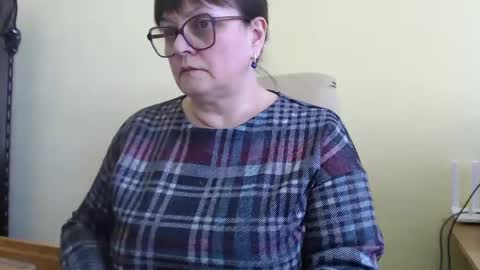 Snapshot of carolinedream_ chatting on 18, 2, 2025 CarolineDream  online show from 18, 2, 2025