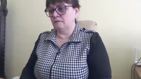 Snapshot of carolinedream_ chatting on 19, 2, 2025 CarolineDream  online show from 19, 2, 2025