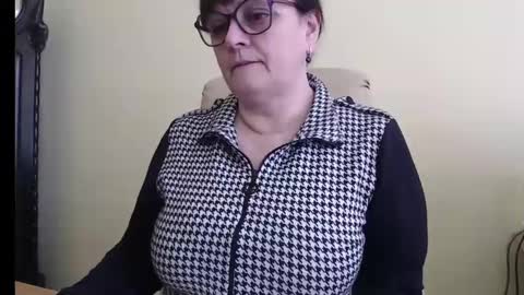 Snapshot of carolinedream_ chatting on 21, 2, 2025 CarolineDream  online show from 21, 2, 2025